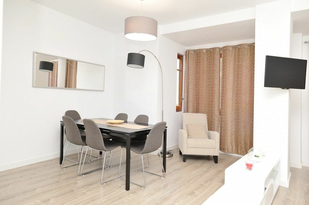 Travel Hábitat Ayuntamiento Apartamento Valencia